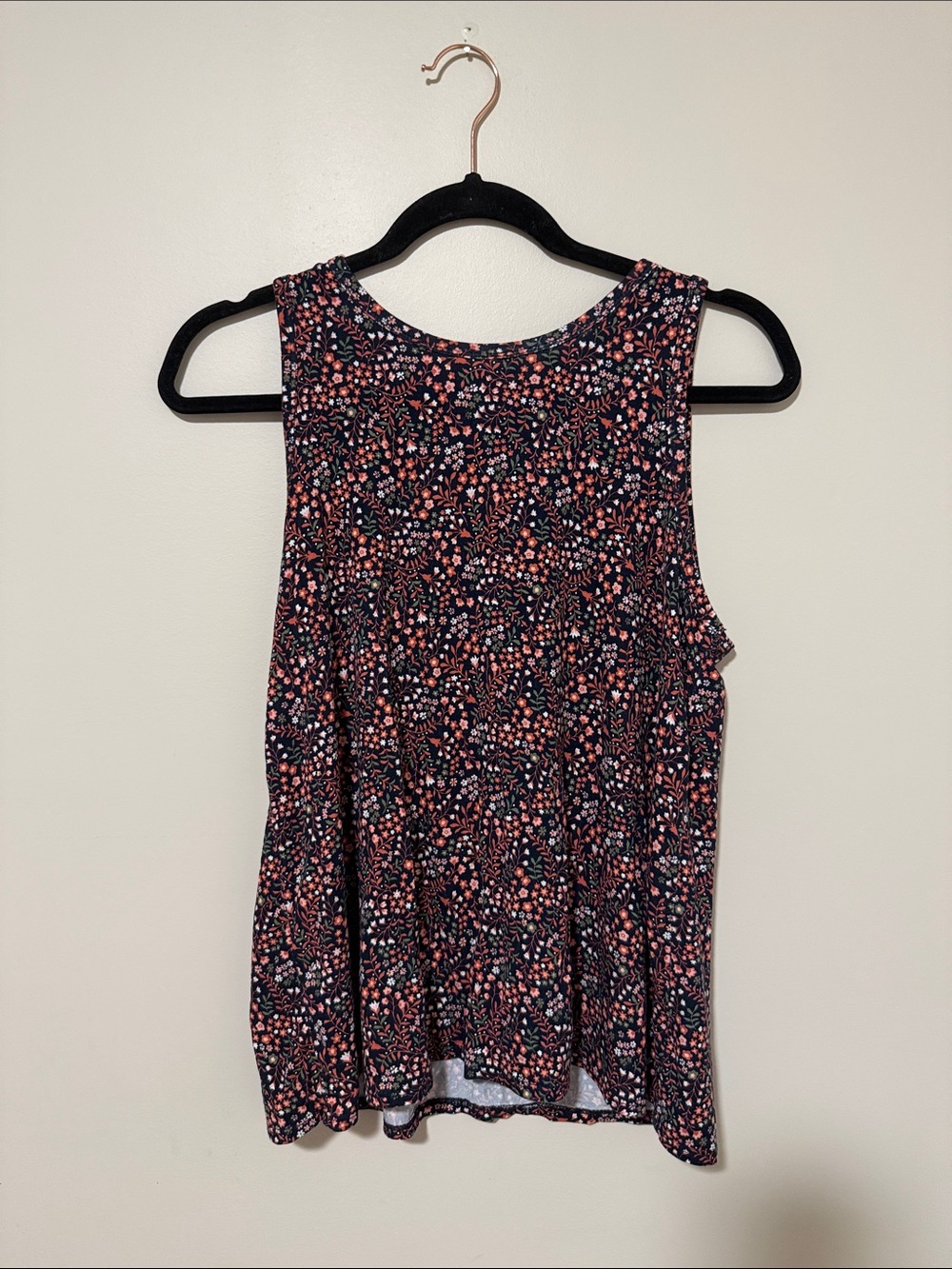 Old Navy Floral Luxe Muscle Swing Tank